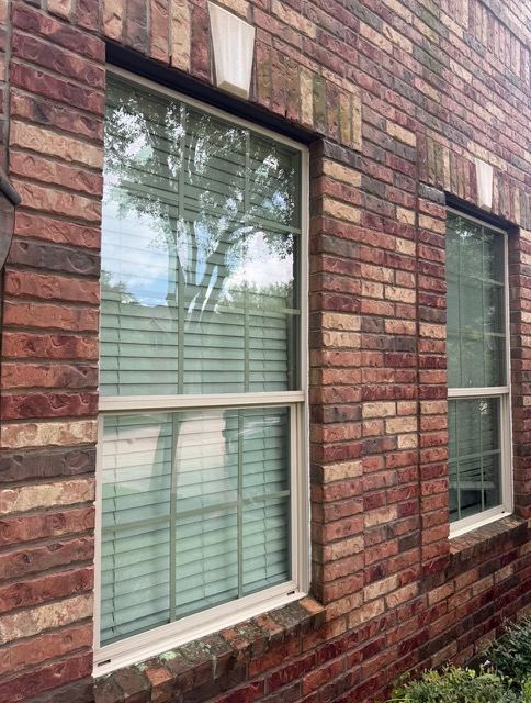 Brick home exterior window cleaning in Richmond TX