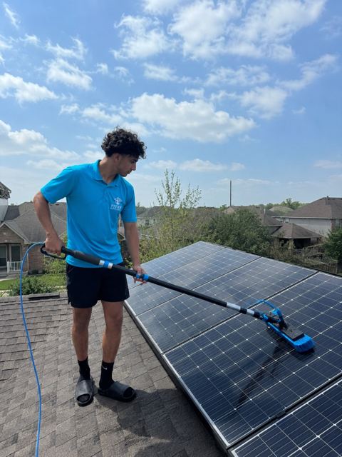 Solar panel cleaning in Richmond TX